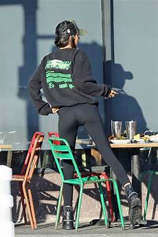 Dark Jeans